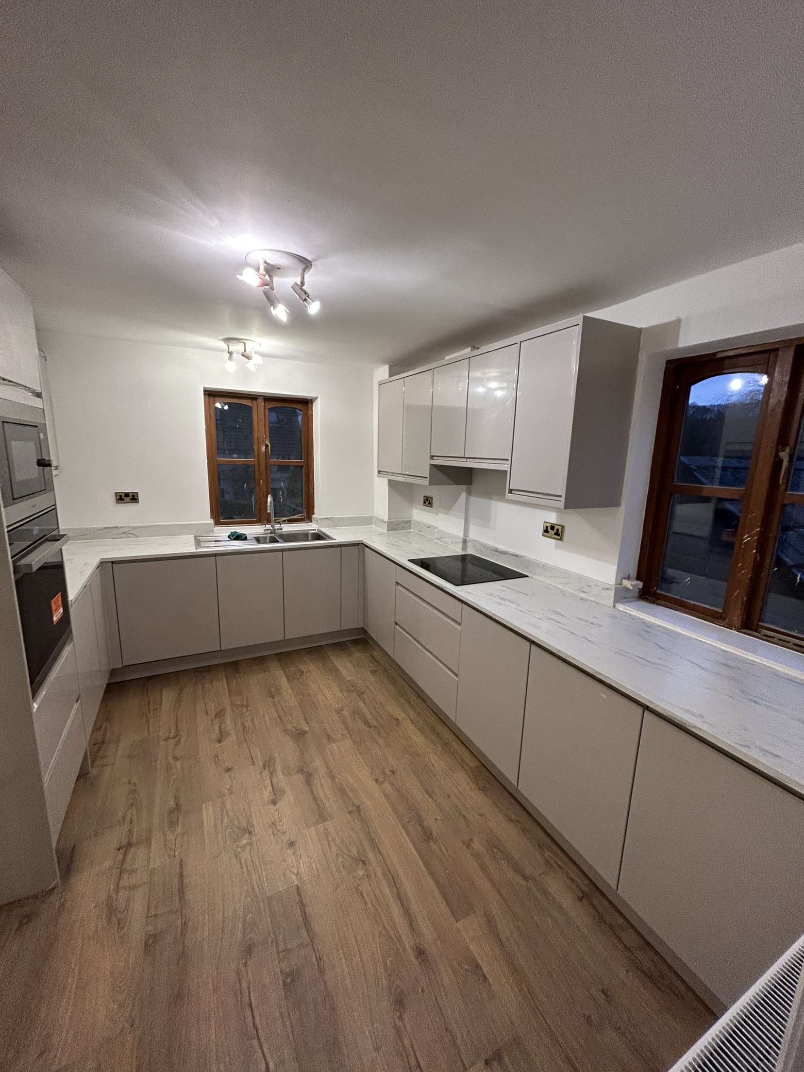 Light Grey J-Handle & Marble Effect Laminate Light Grey J-Handle & Marble Effect Laminate